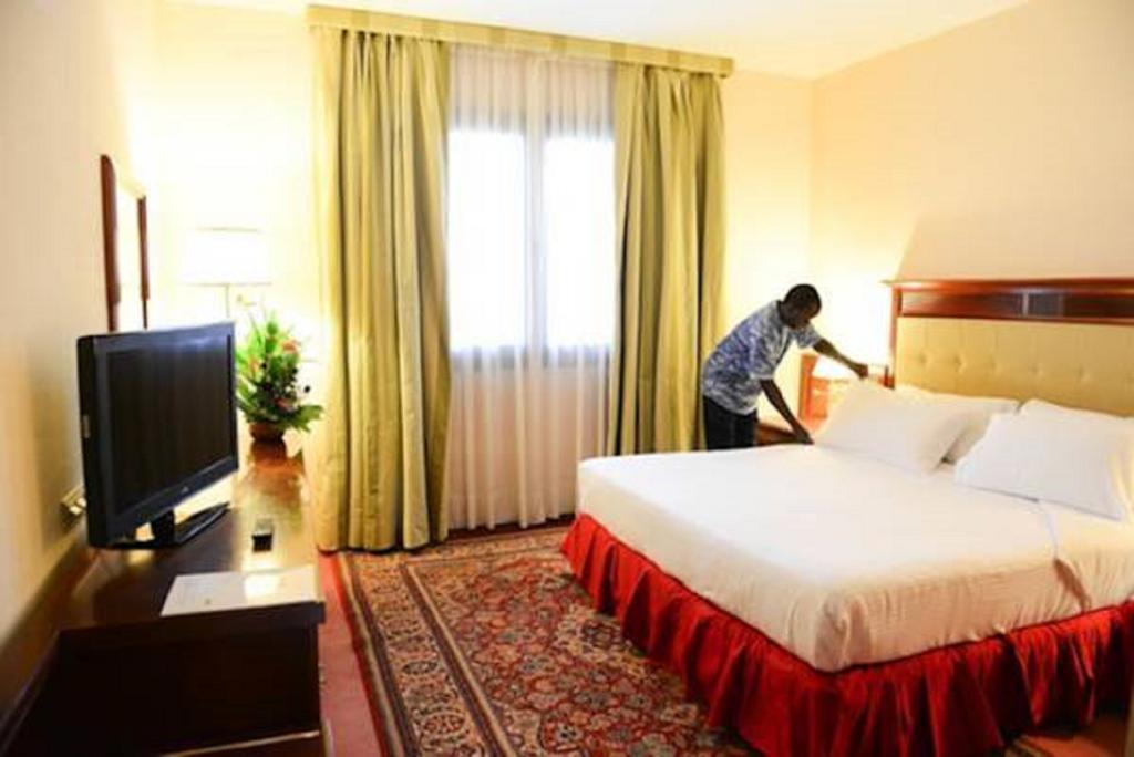 Lancaster Ouaga 2000 Hotell Ouagadougou Eksteriør bilde